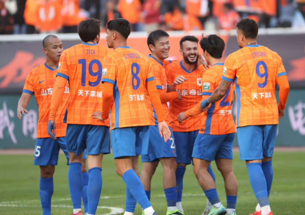 聚宝盆 比韩鹏强？崔康熙被点名！名记李璇：50分里，老崔拿了多少分